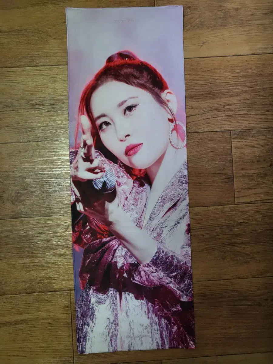 Sunmi slogan + Opaque seasons greetings photocard