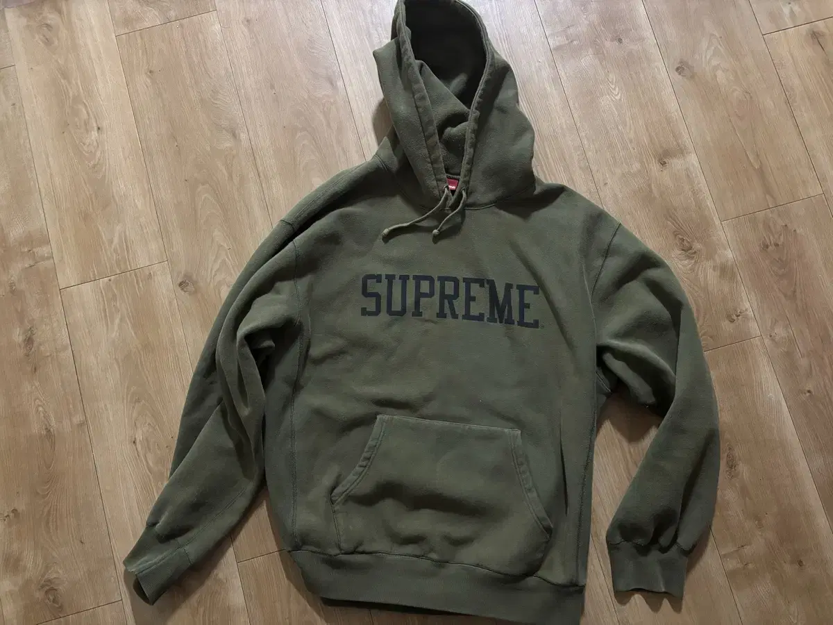 Supreme Varsity Hood Dark Olive