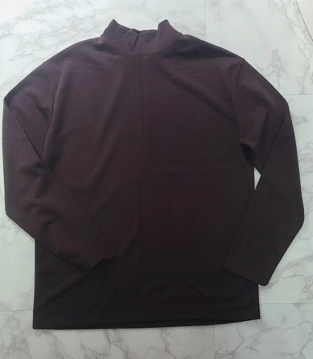 Men's Vahn Neck Pola