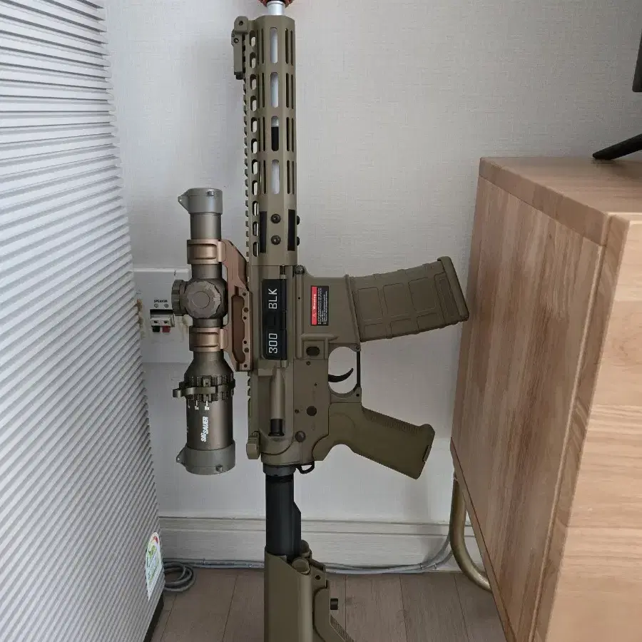 E&C NOVESKE N4  전동건, 스코프포함 팝니다