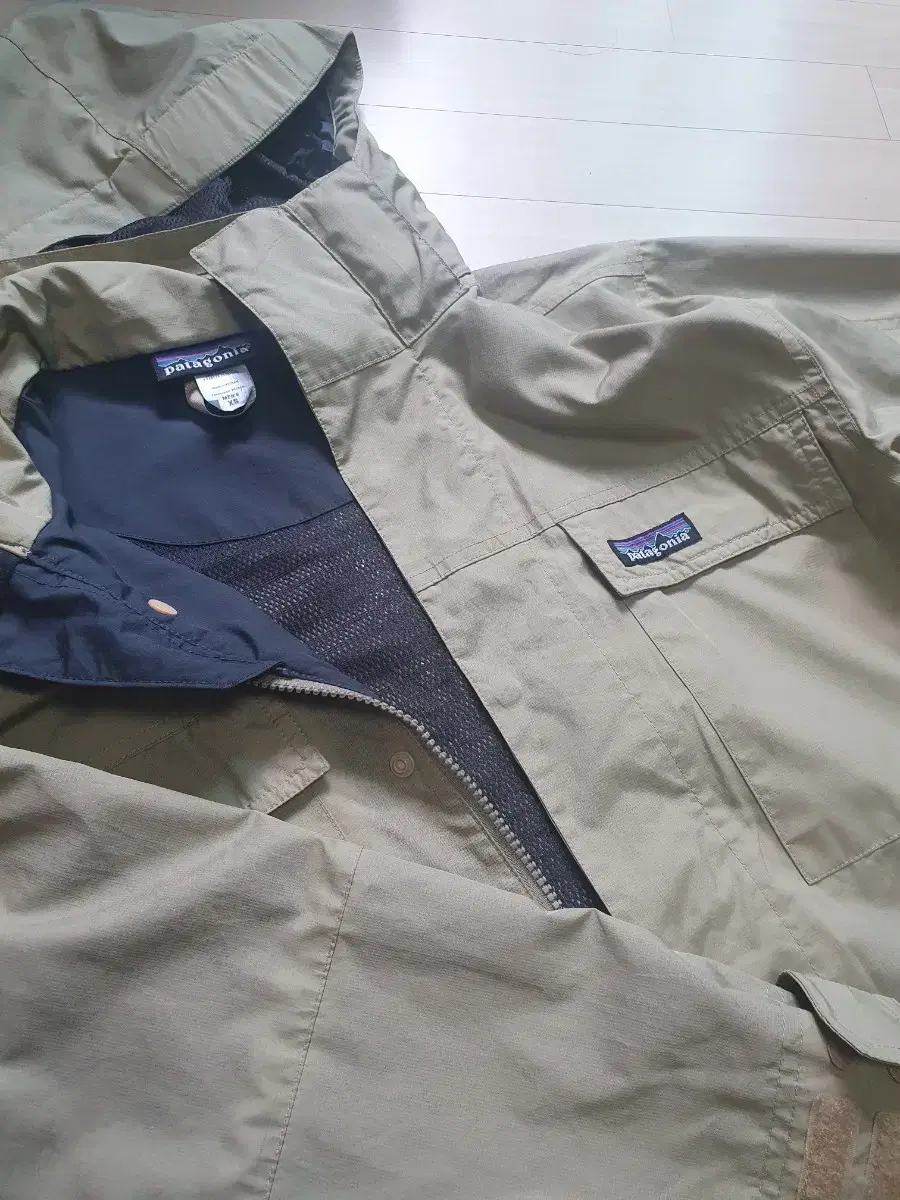 Patagonia Windbreaker