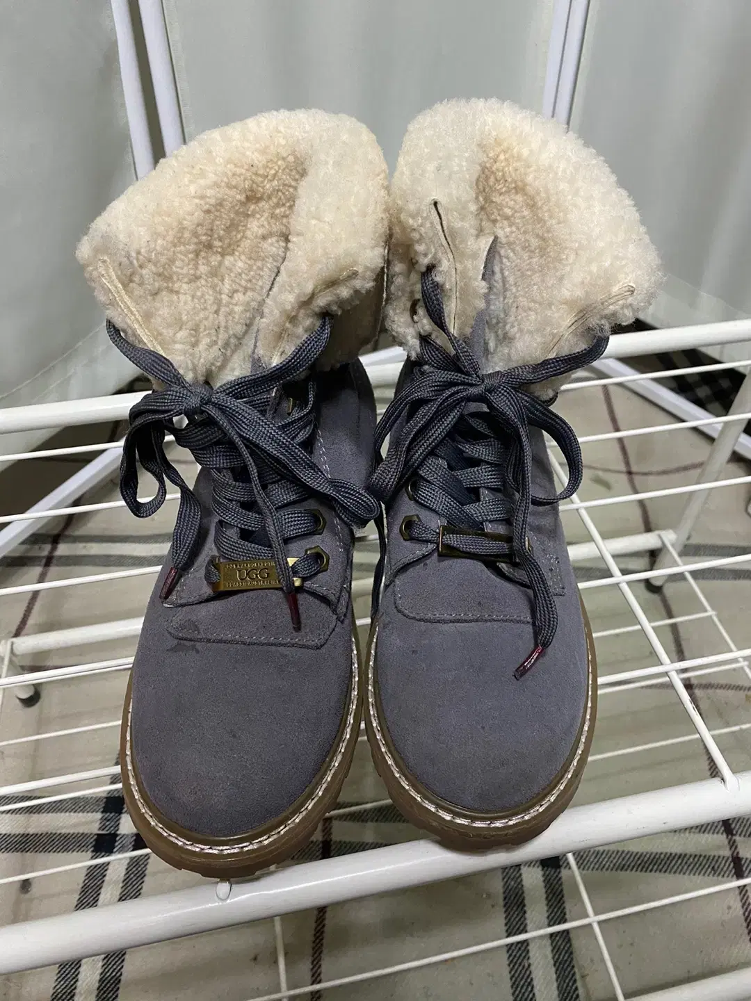 새상품 호주 오즈웨어 UGG 릴리아나 워커 부츠 36