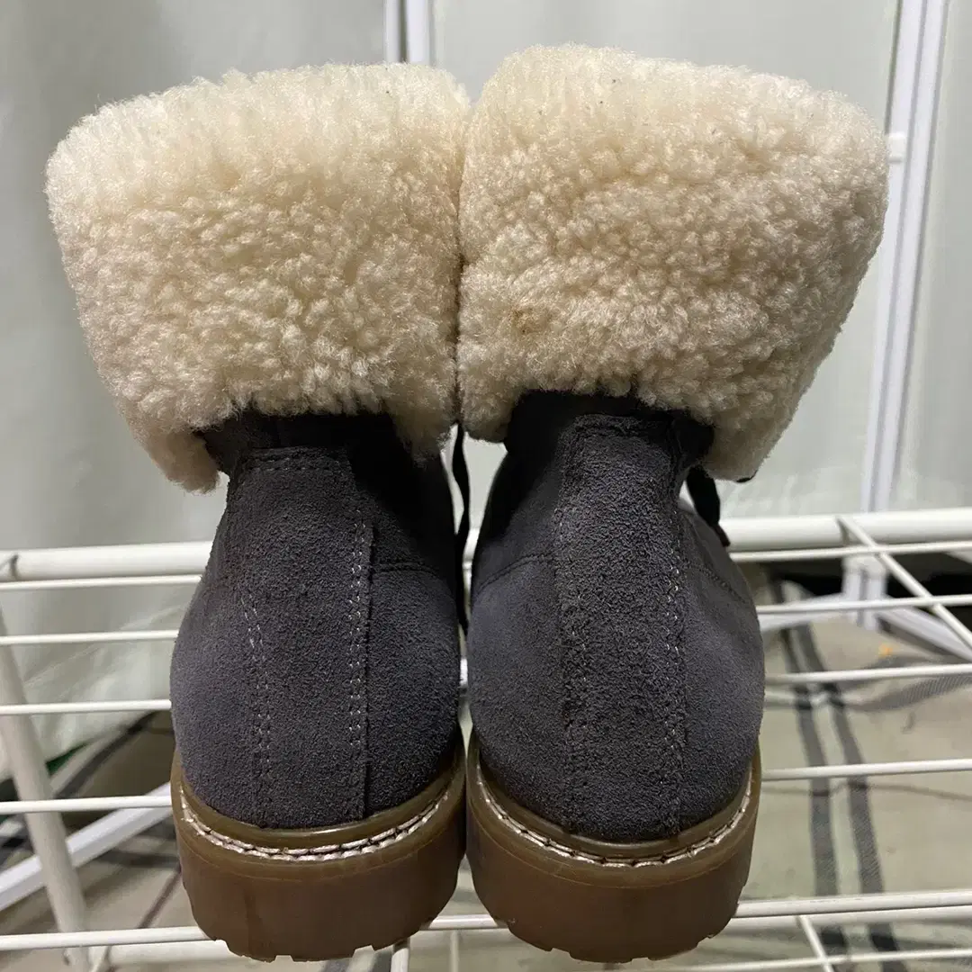 새상품 호주 오즈웨어 UGG 릴리아나 워커 부츠 36