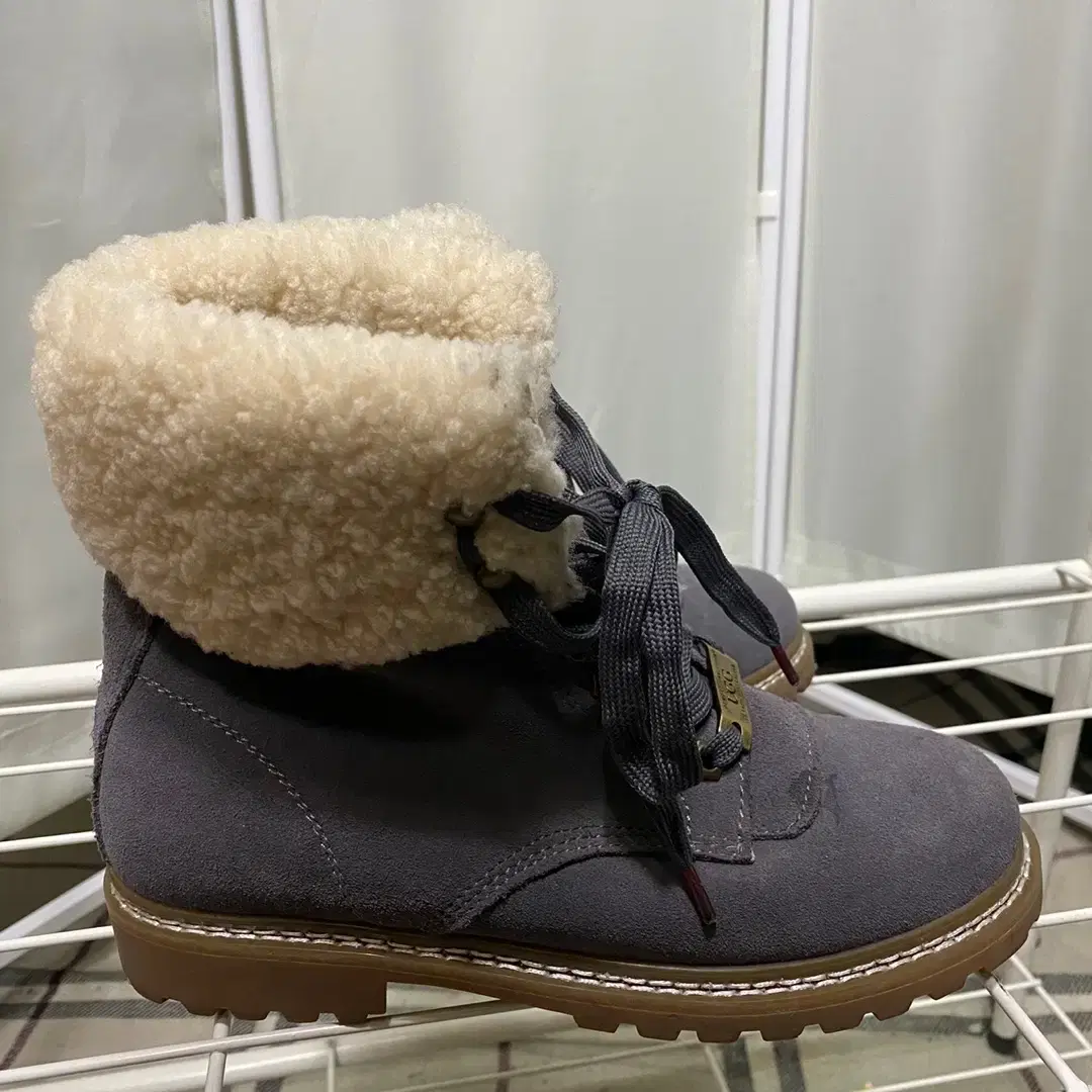 새상품 호주 오즈웨어 UGG 릴리아나 워커 부츠 36