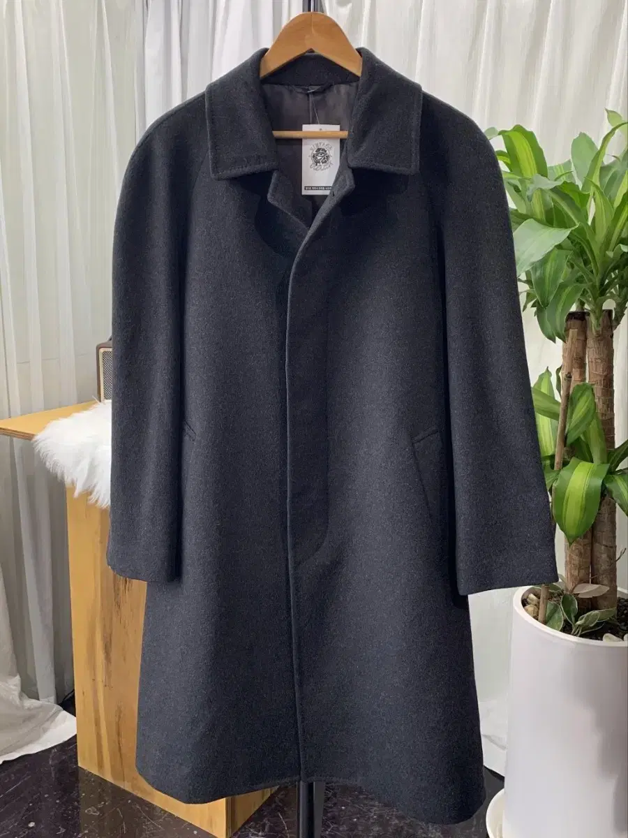 Beaugeste Cashmere 100 Balmacan Coat