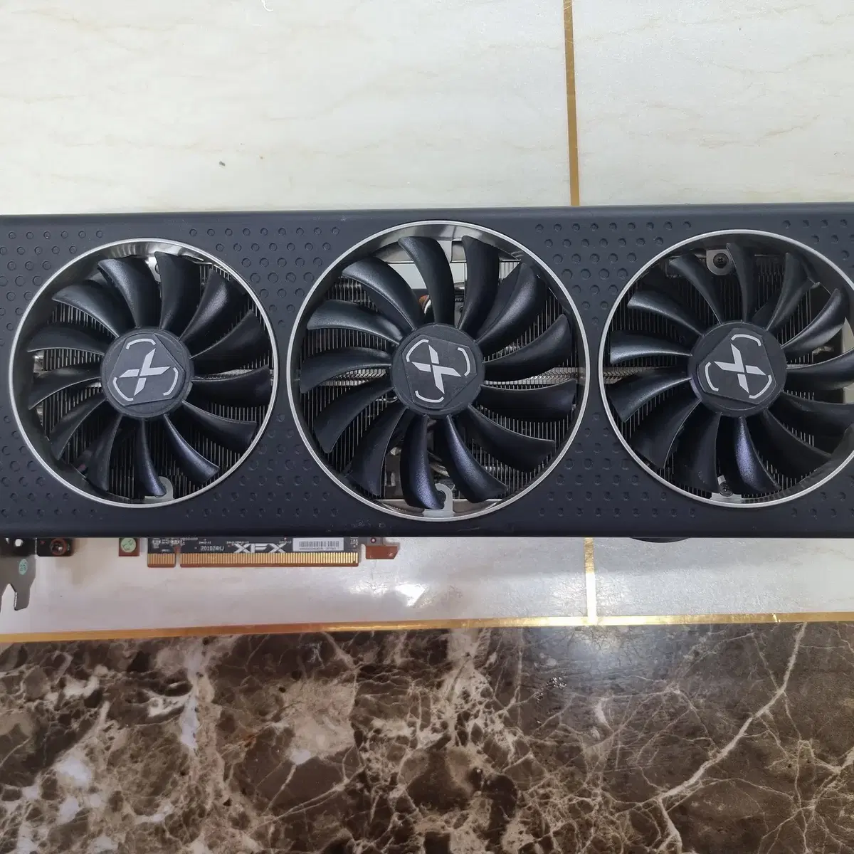 XFX RX6700XT