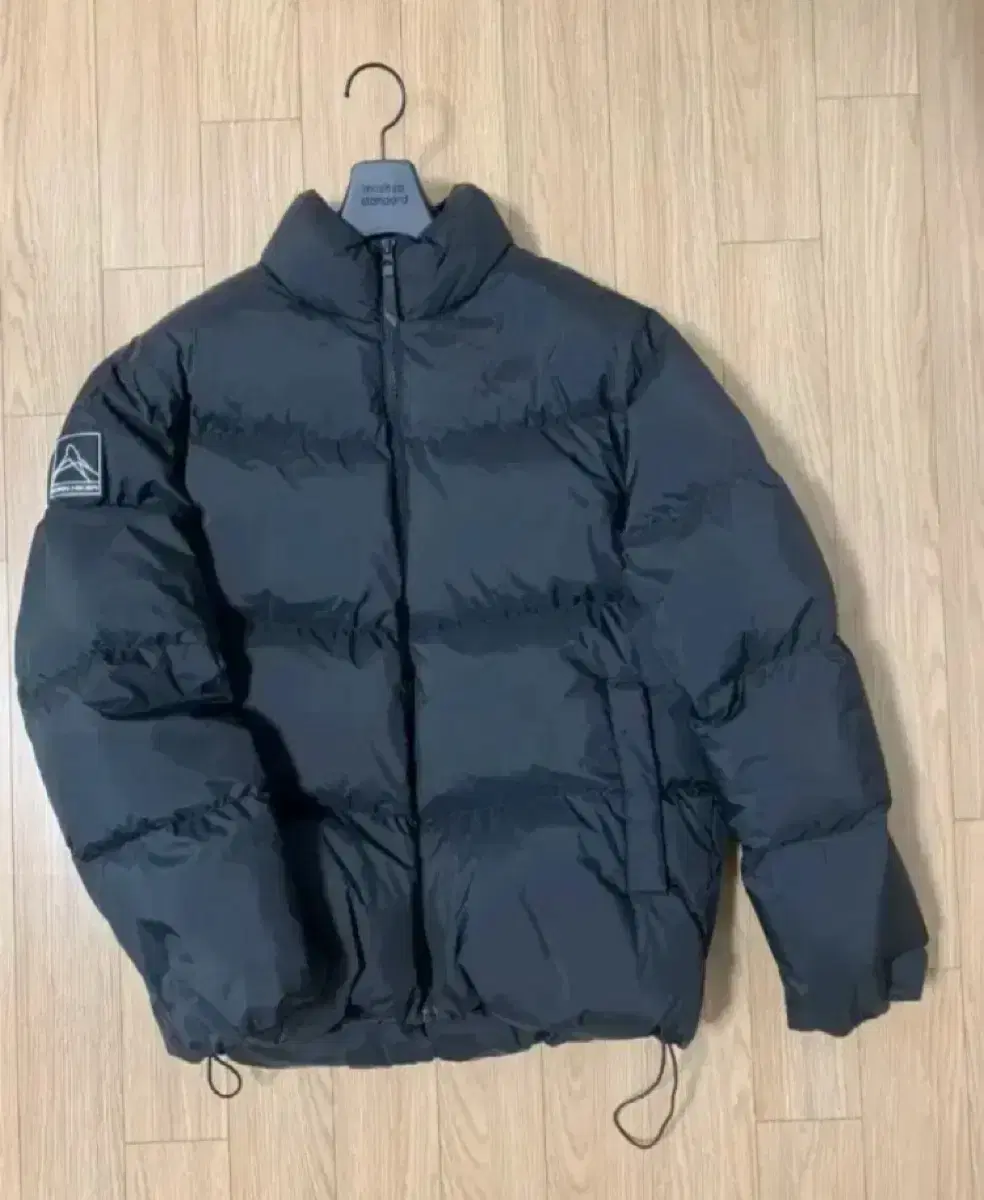 [95] Bonhiker Goose Down Short Puffer Black