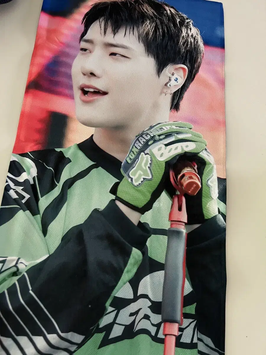 woodz cho seungyoun slogan