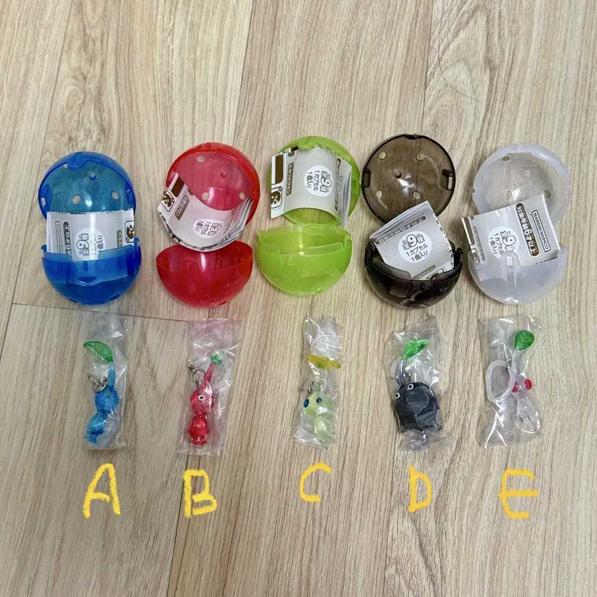 Pikmin Mejiroshi Gacha Capsules Included