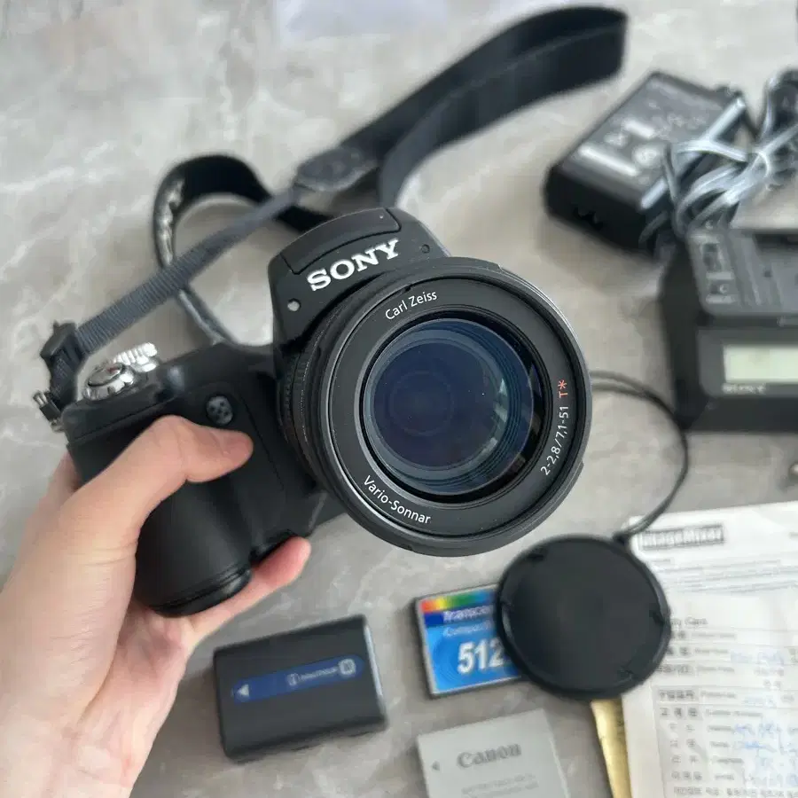 SONY 쏘니 DSC-F828 카메라