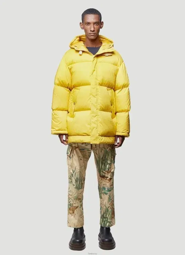 Moncler JW ANDERSON Down puffer yel