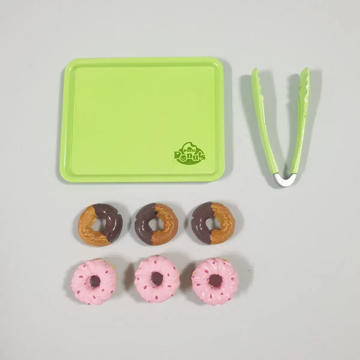 Rement Donut **Not in good condition on tray