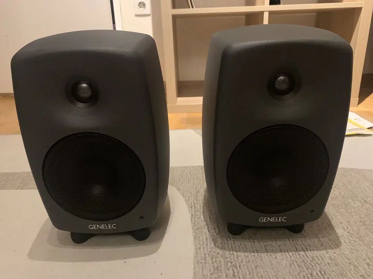 Genelec 제네렉 8030c 1조