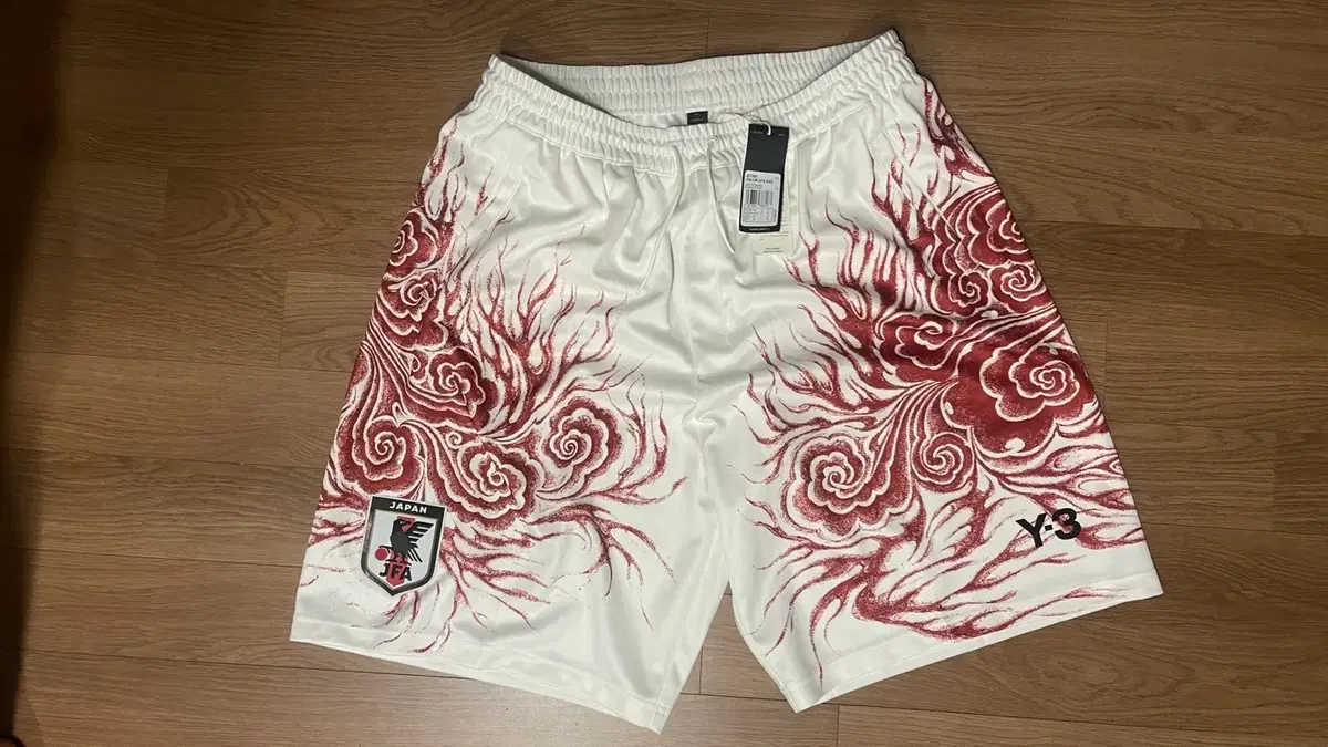 Y-3 JFA SHORTS ( size XL+New )