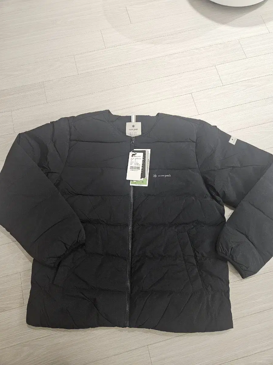 (NEW) Snow Peak Lightweight Padding 105 Black