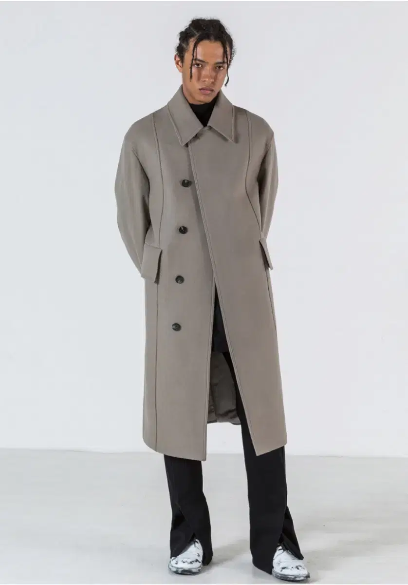 Double Balmacan wool coat in Belle M