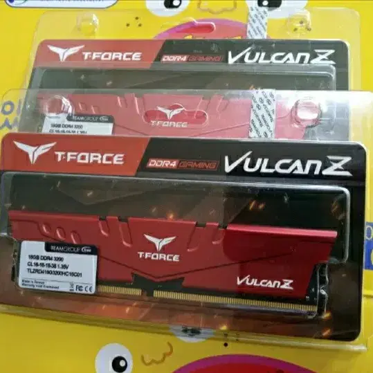 [안전거래] VulcanZ DDR4 32GB (16GBx2) 튜닝램 S급