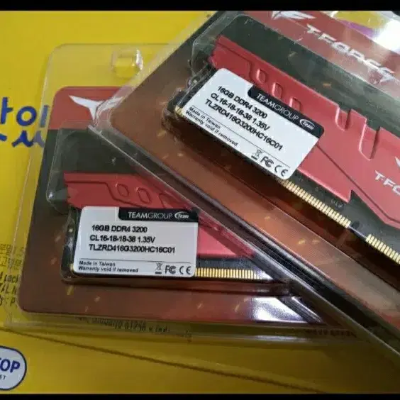 [안전거래] VulcanZ DDR4 32GB (16GBx2) 튜닝램 S급