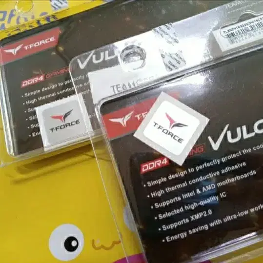 [안전거래] VulcanZ DDR4 32GB (16GBx2) 튜닝램 S급