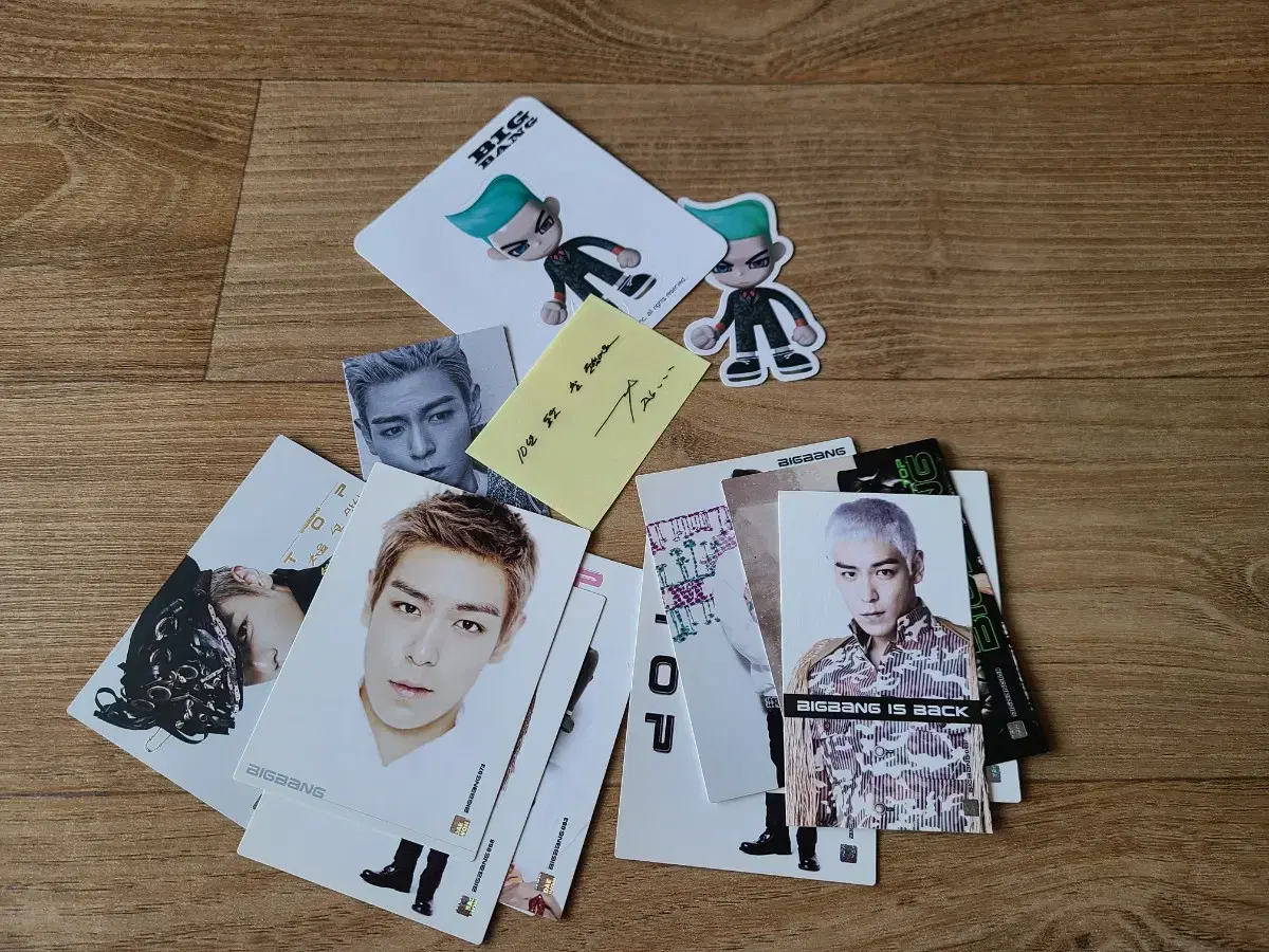 Top (Seunghyun Choi) official goods bulk (+Fanpage Fan)