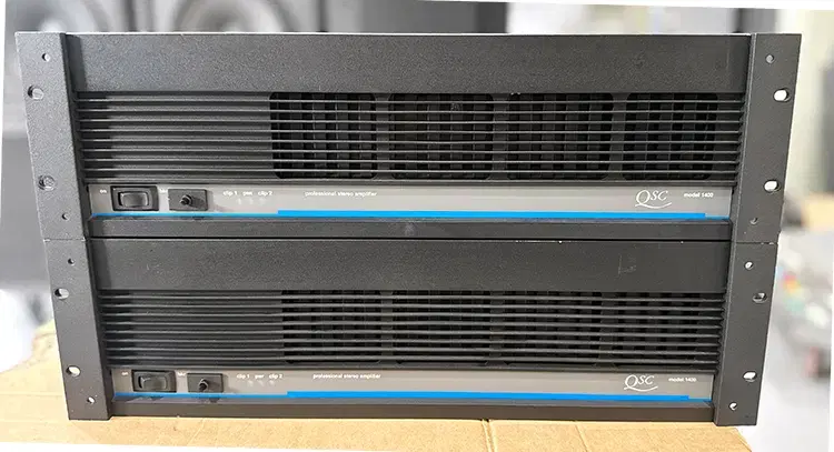 QSC 파워앰프 1400 (300W x 2)