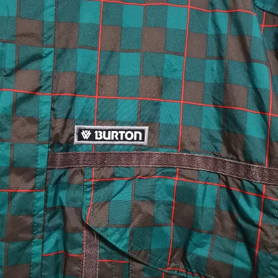 버튼 Burton 바람막이 105