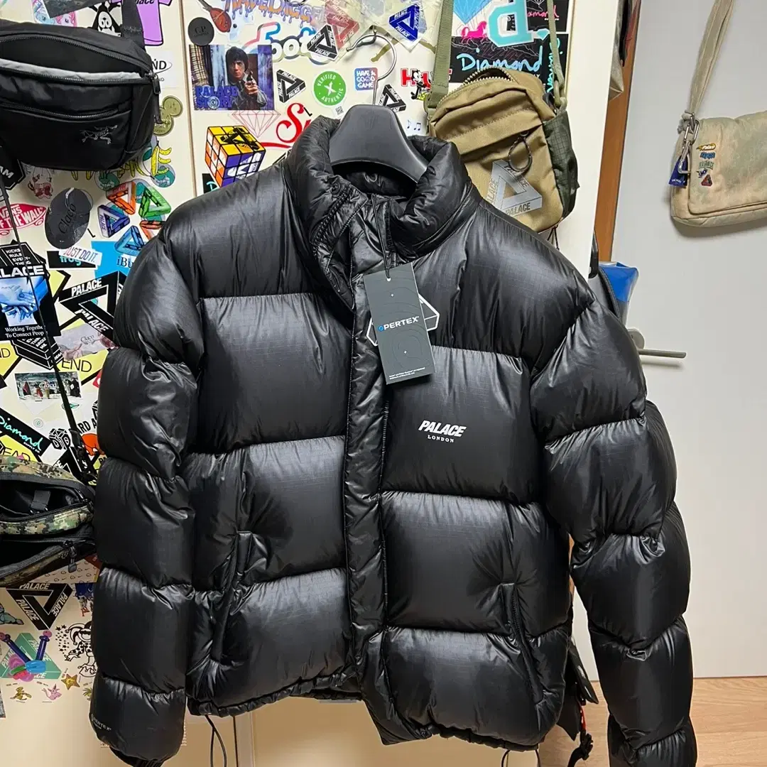 PERTEX PALACE LONDON PUFFA BLACK