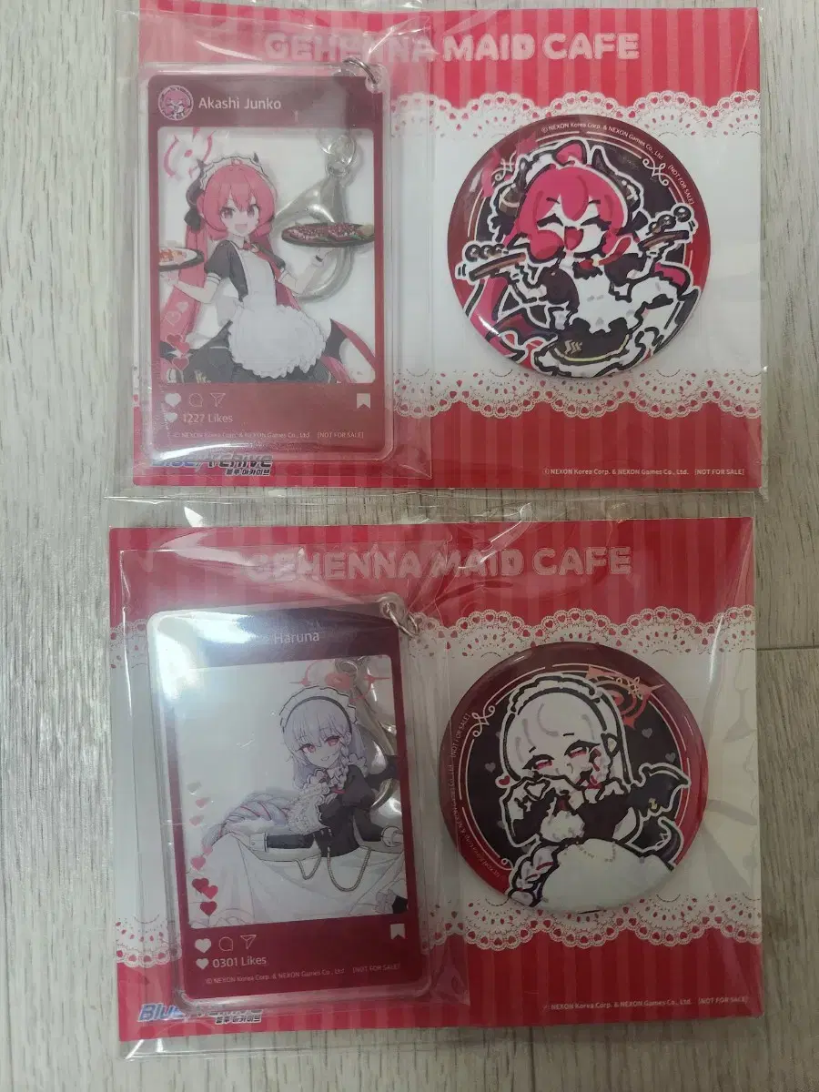 Bloo Archives AnyPlus CafePre-order benefits Haruna,Junko Acrylic keyring,Can badge