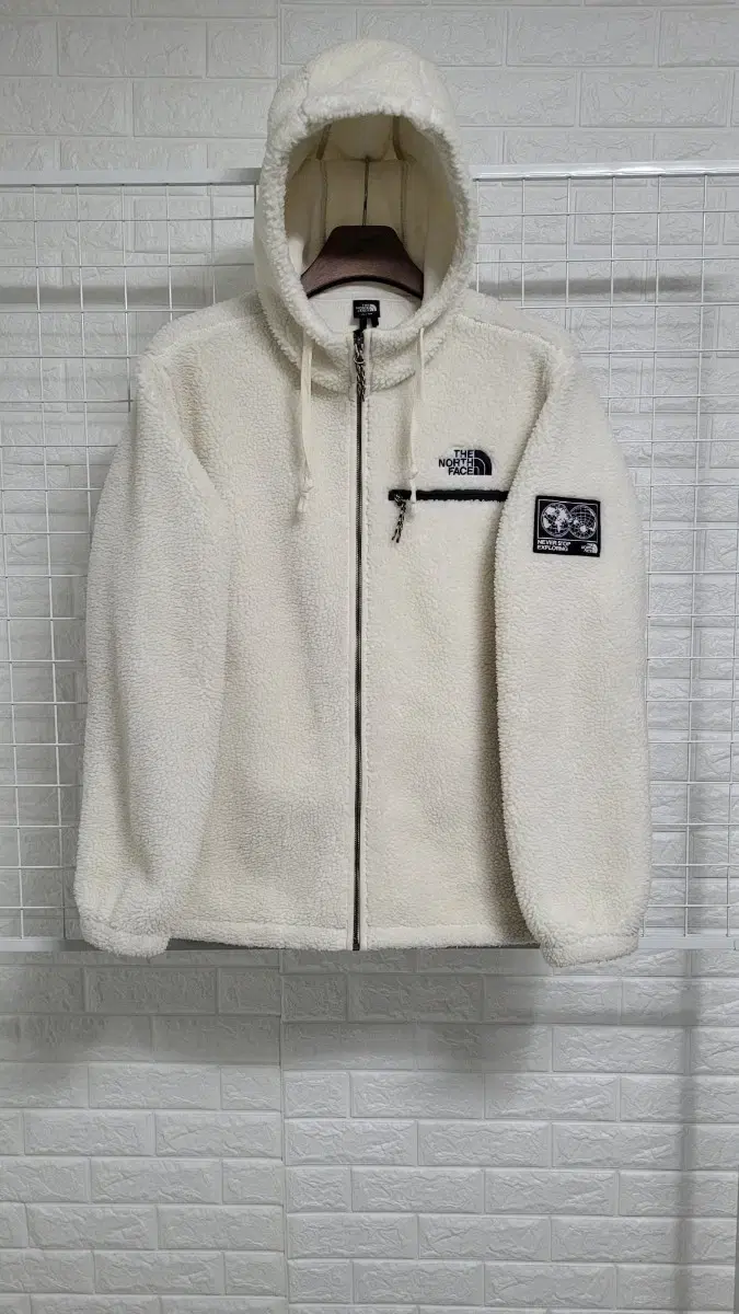 [105]The North Face New Ivory EcoPatch Detail Poggle Hooded Zip Jacket XL