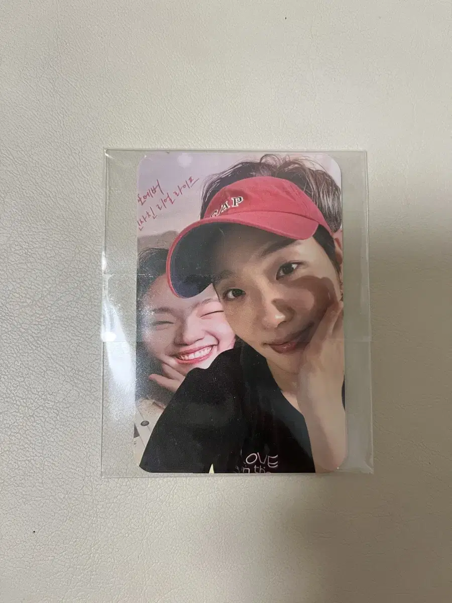 How to Love a Dosie in a Big City Kim Go-eun Noh Sang-hyun Photo Card + Original Ticket