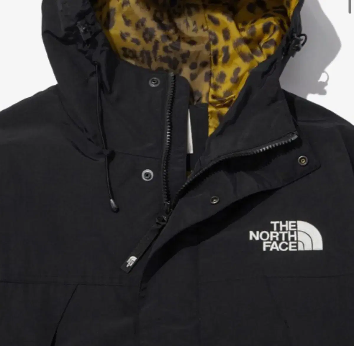 The North Face White Belle Novelty Matisse Jacket L Leopard Leopard Windbreaker