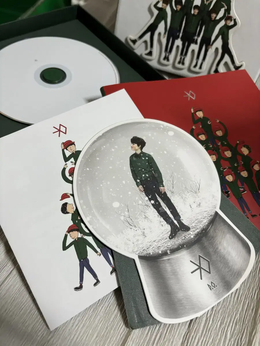 [D.O. Snowball] exo The Miracle of December album.