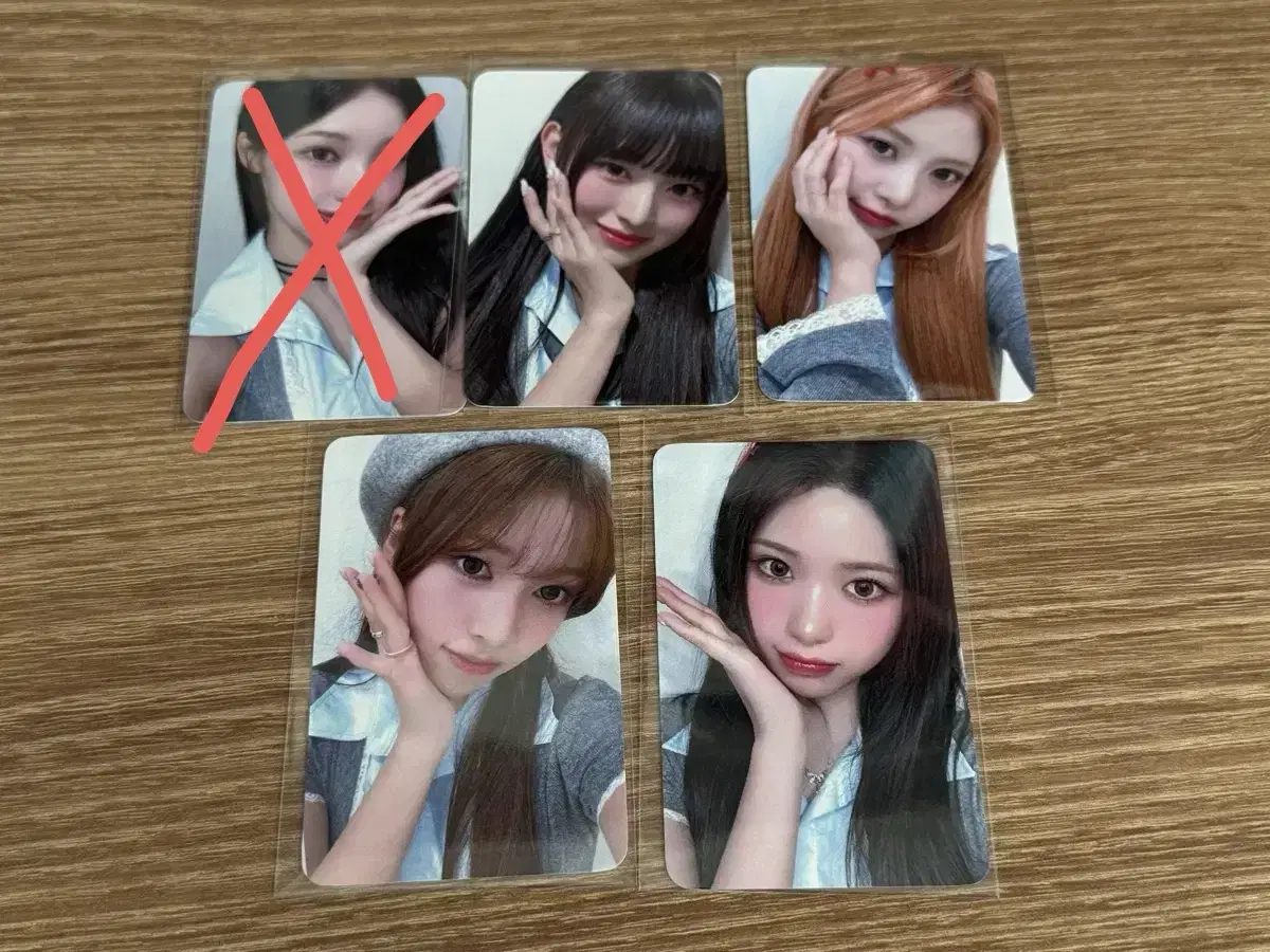 Lysanne with muu unreleased photocard Wenyi Minami Liv may Jenna