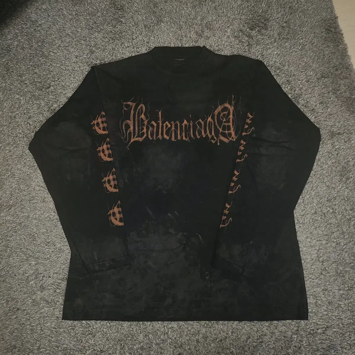 Balenciaga Heavy Metal Logo Long Sleeve T-shirt