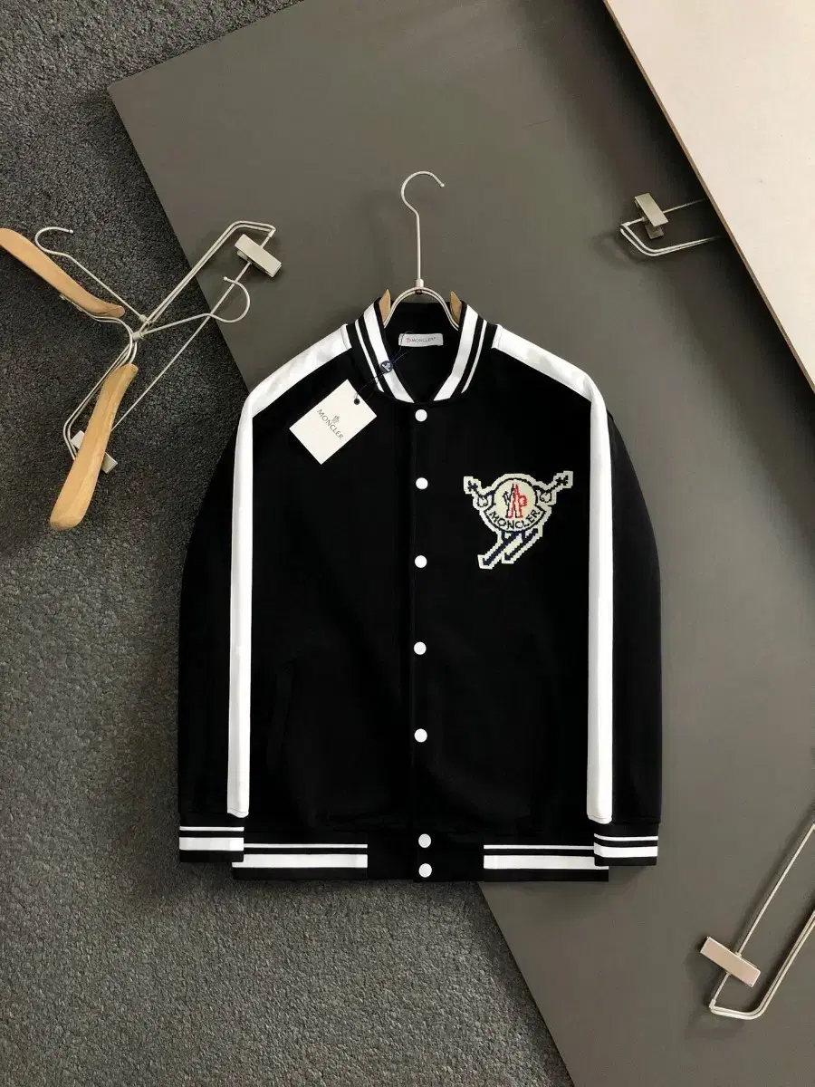 Moncler Black casual fashion man to man