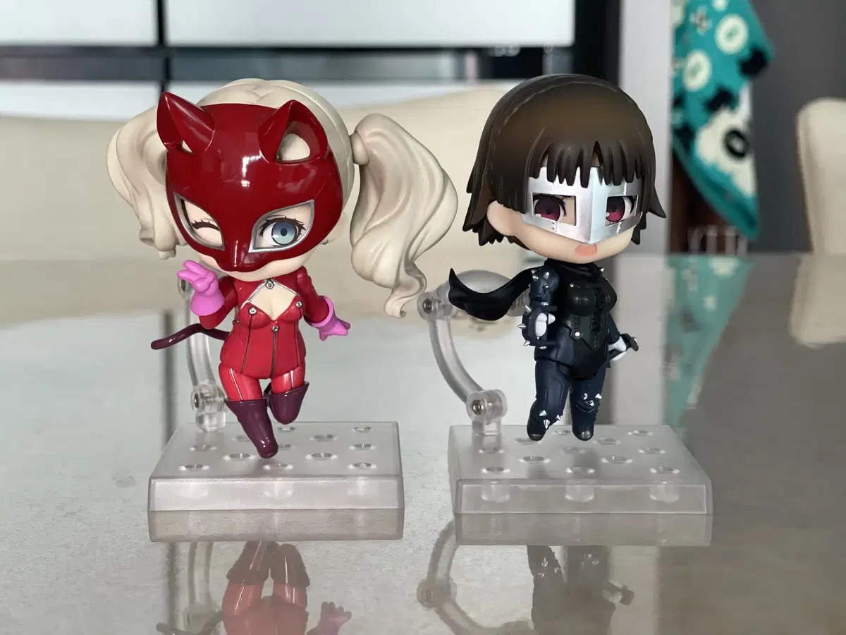 Nendo Persona 5 Takamaki Ian and Nijima Makoto sells.