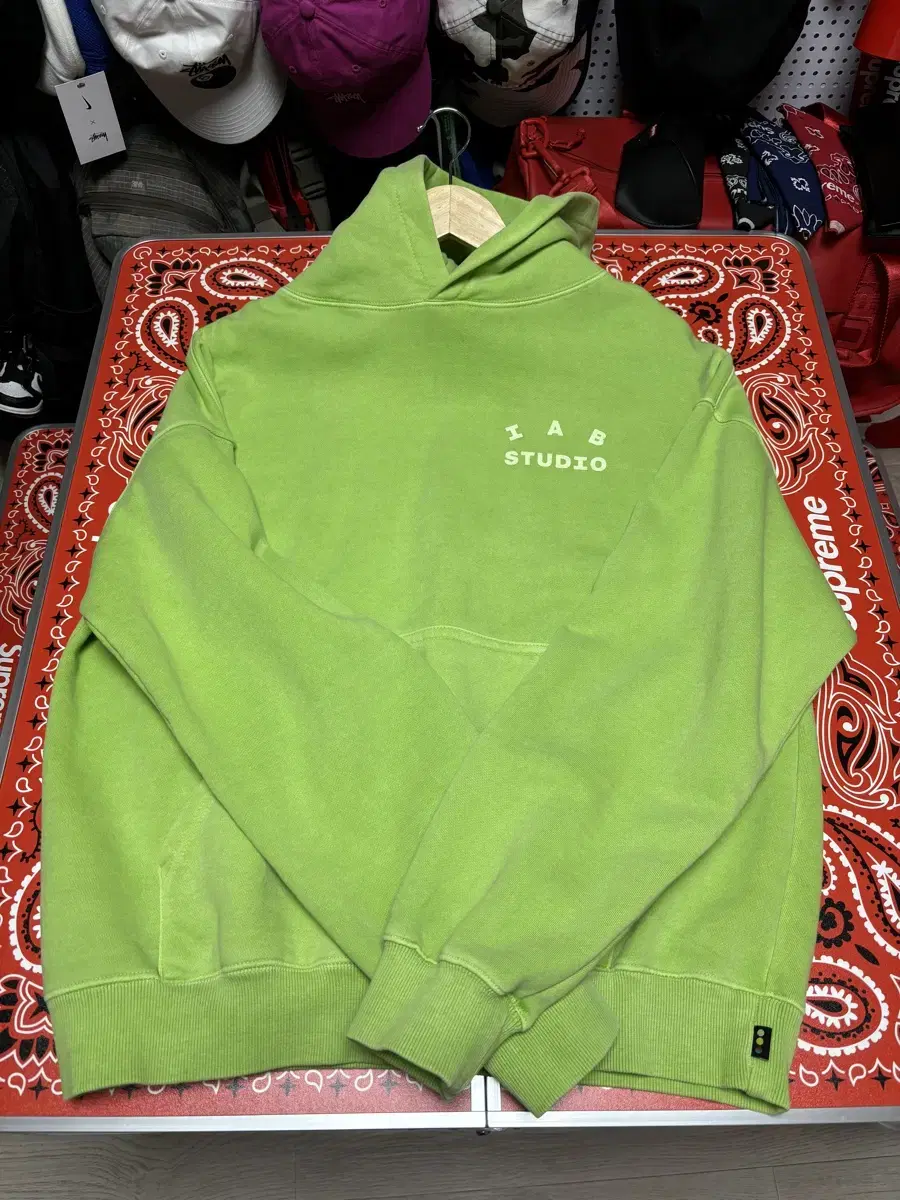 [L] iApp Studio Pigmented Hood Apple Green