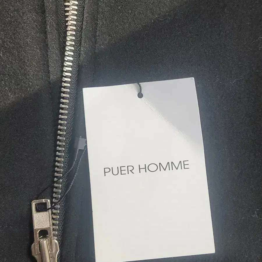 (새상품)PUER HOMME 푸에르옴므 넥패딩포인트 모직 블라종