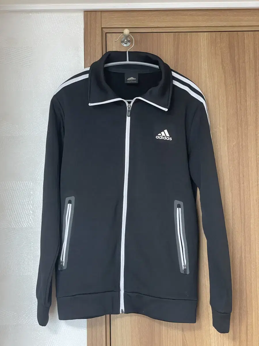 2 Adidas brushed jerseys 2 pairs of training pants bulk sells