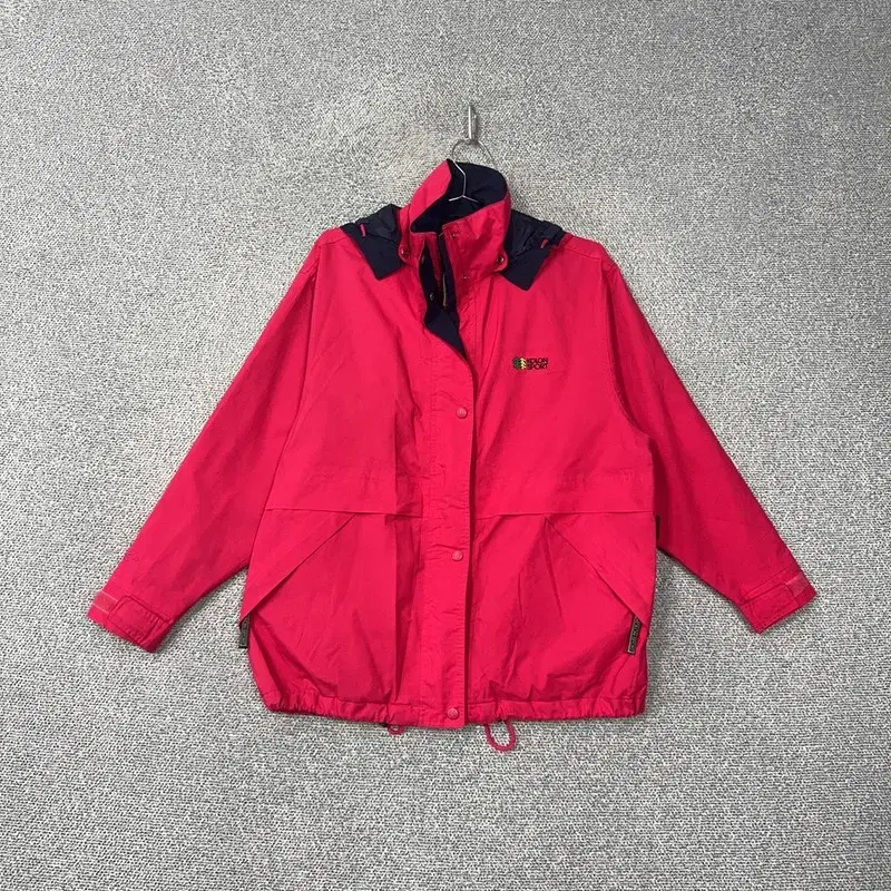 Kolon Sport Pink Old School Windbreaker 95