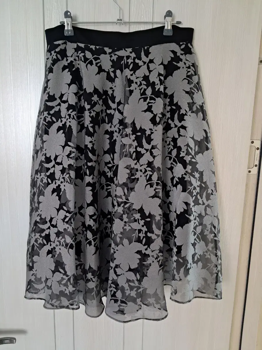 Foliage organza flared skirt