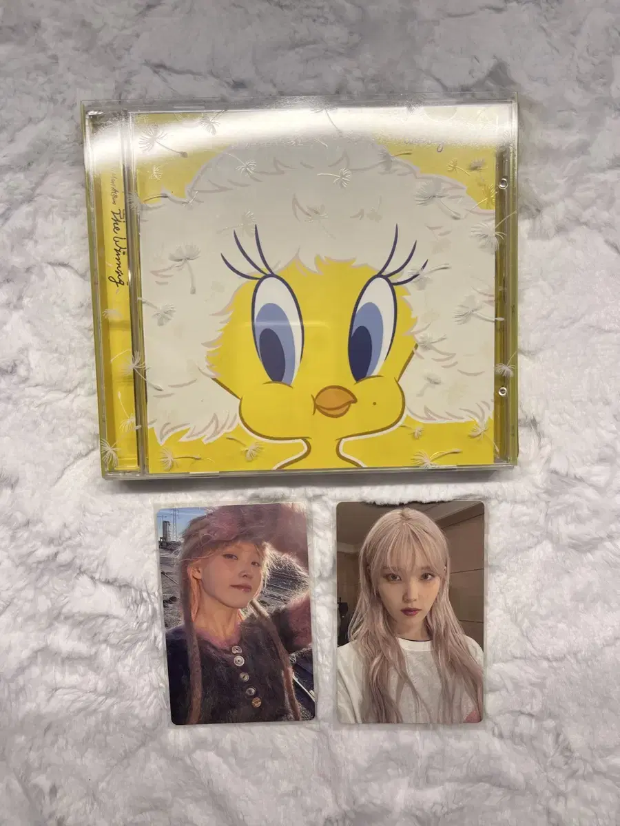 IU Tweety limited edition Album