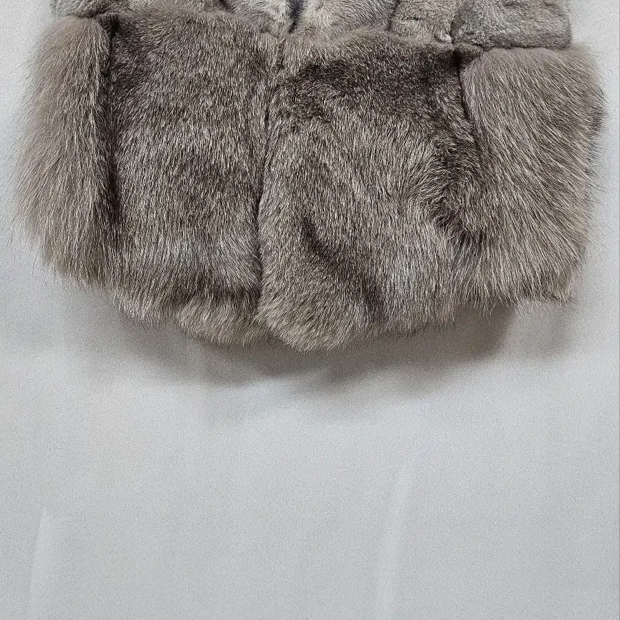 saga furs 폭스조끼