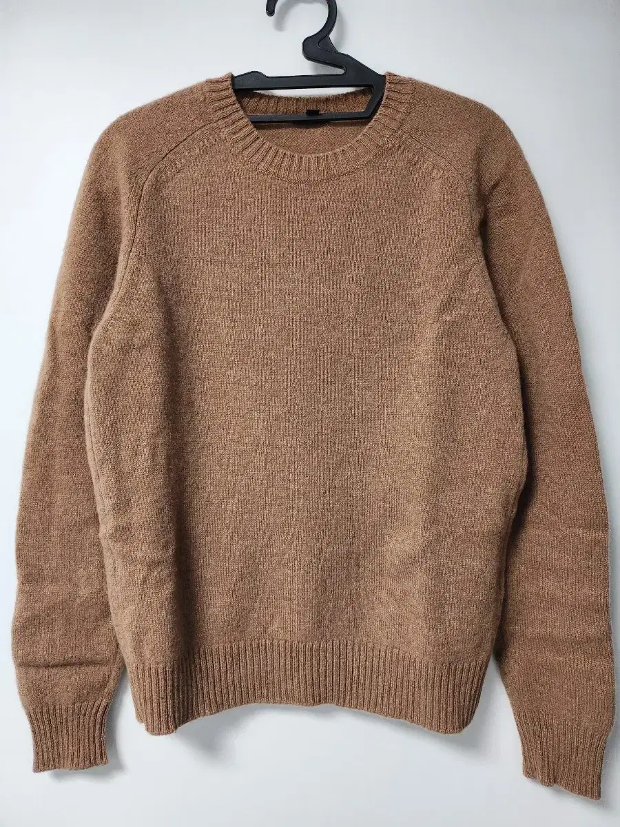 [M] UNIQLO LAMBSWOOL CRUNEX Sweater