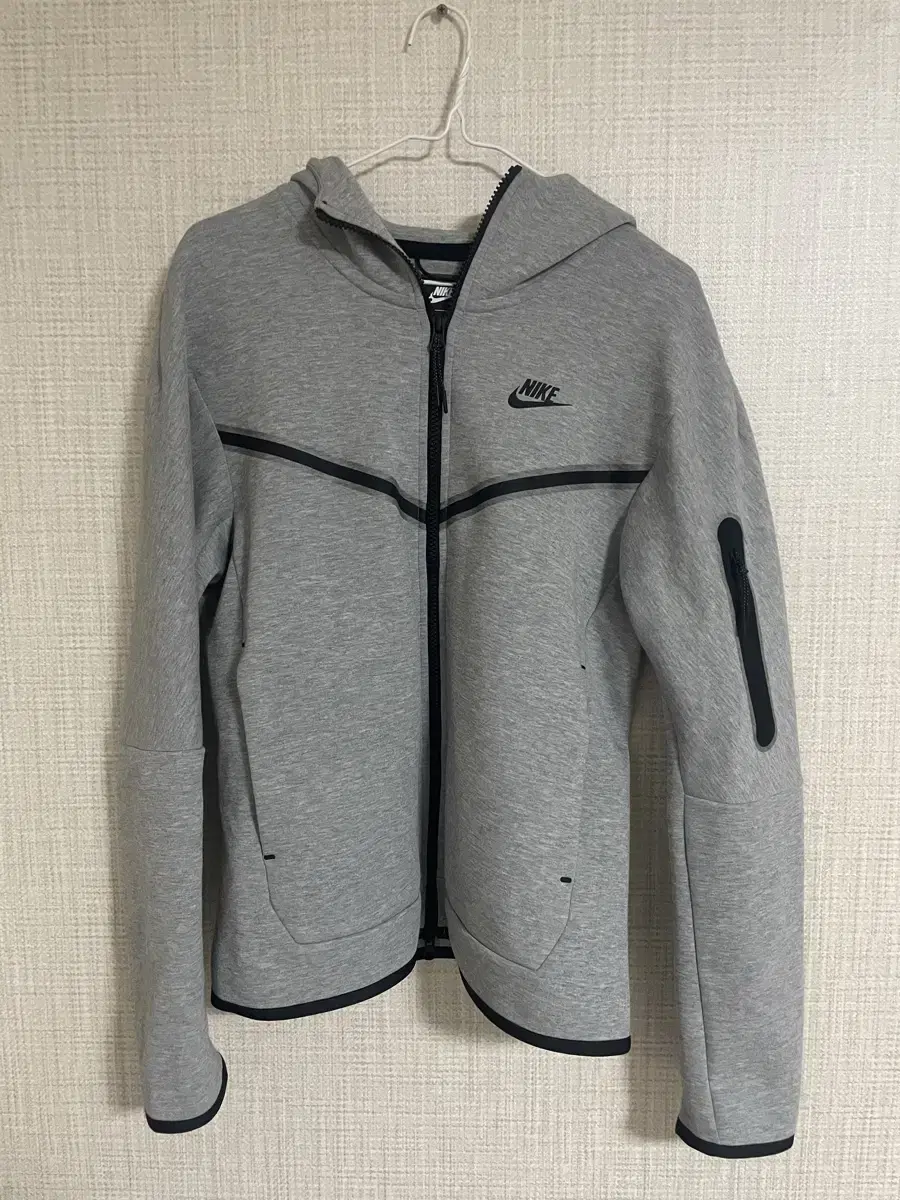 Nike TechPack Hooded Zip Up