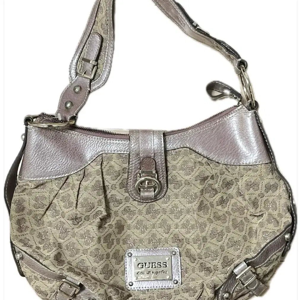 [게스] guess shoulder bag