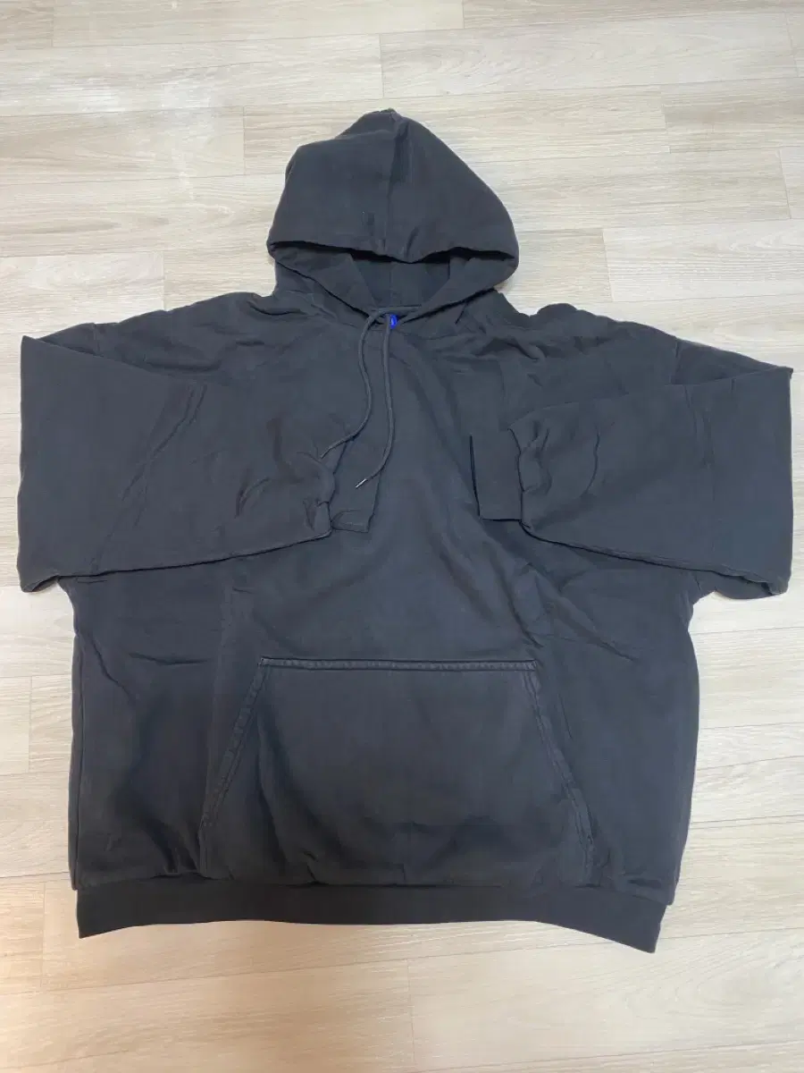 E.JI Pullover Hoodie L