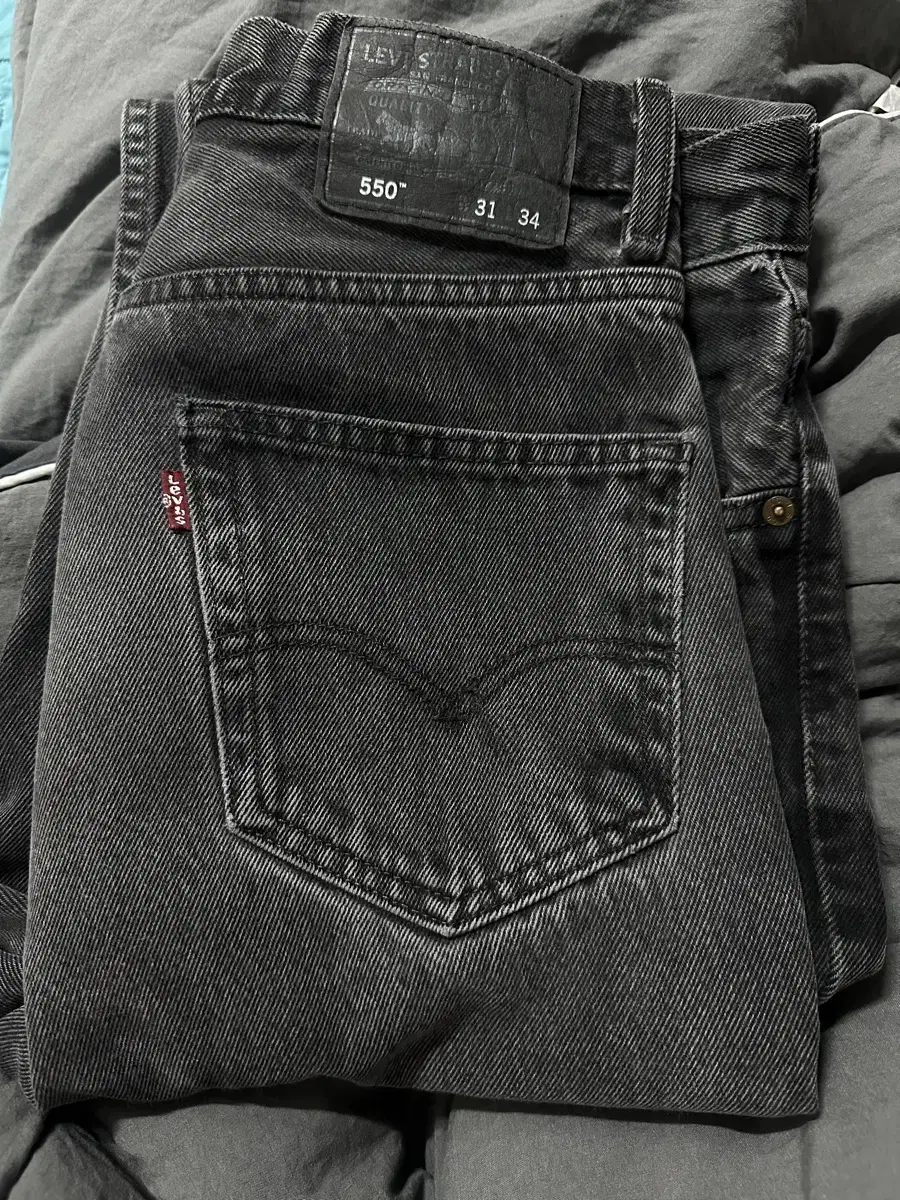 Levi's 550 Ebony