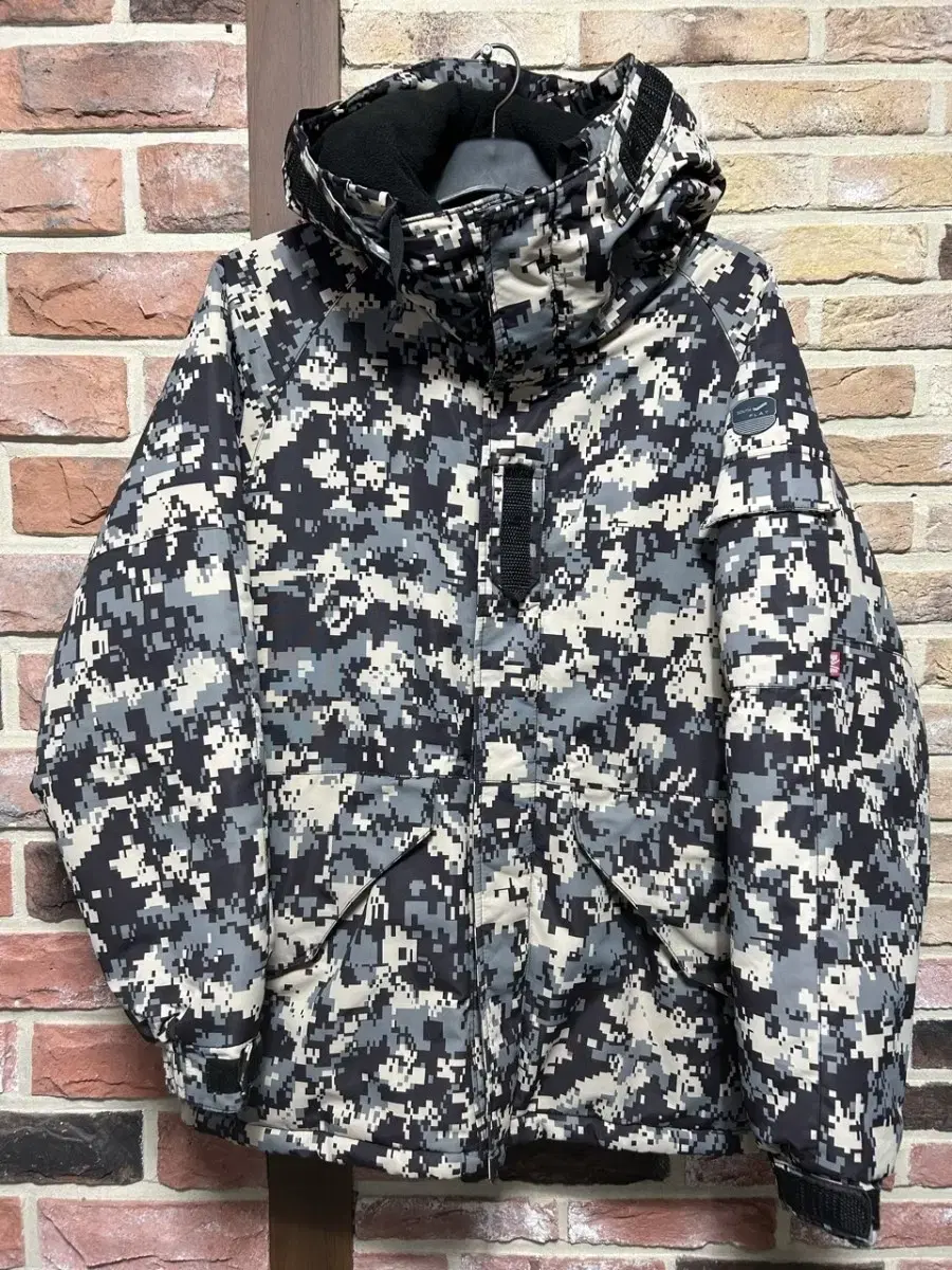 (L) Southplay Men's Camo Military Jumper