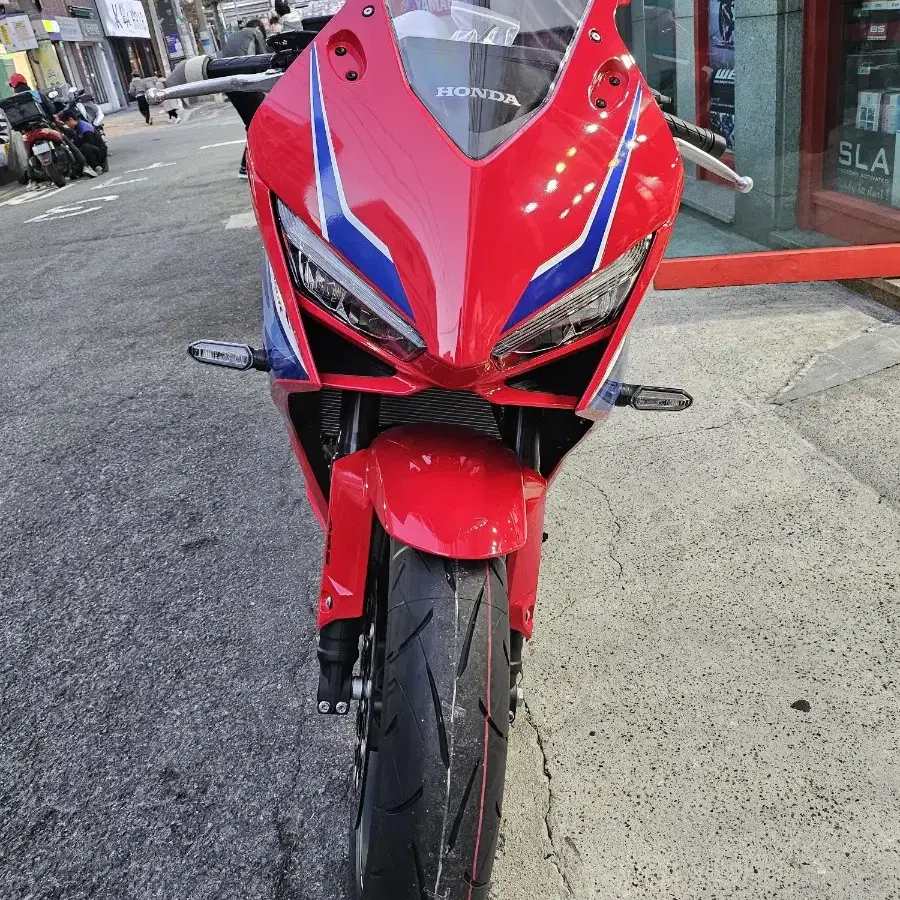 혼다 CBR650R E클러치 신형모델 레드신차판매합니다